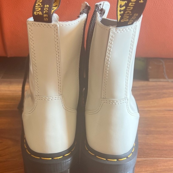 Dr Martens Jadon White Leather Platform Boots Zip Size 6 US M/ 7 US L unisex - Picture 5 of 14
